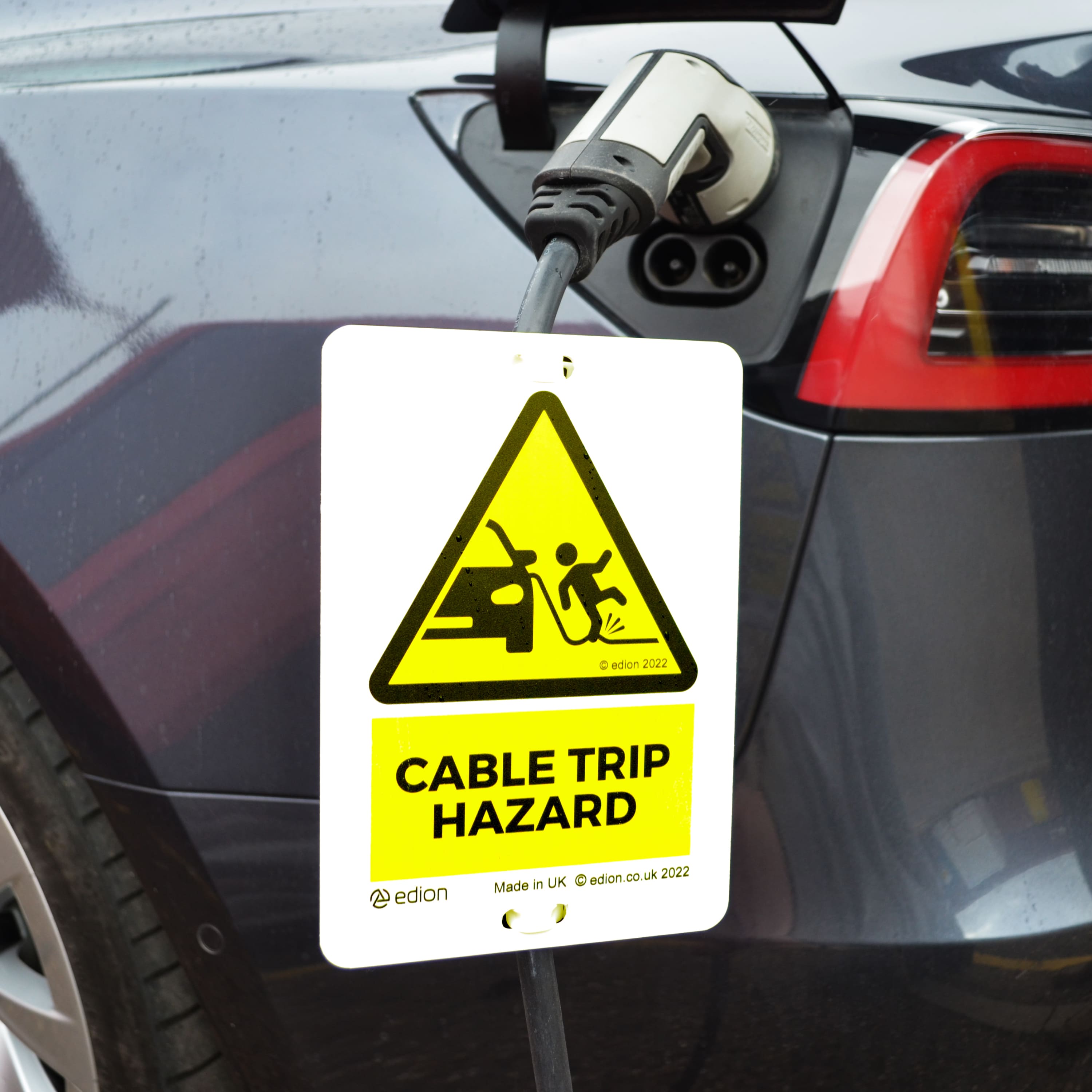 highway-code-2022-electric-vehicle-charging-rules-edion-uk